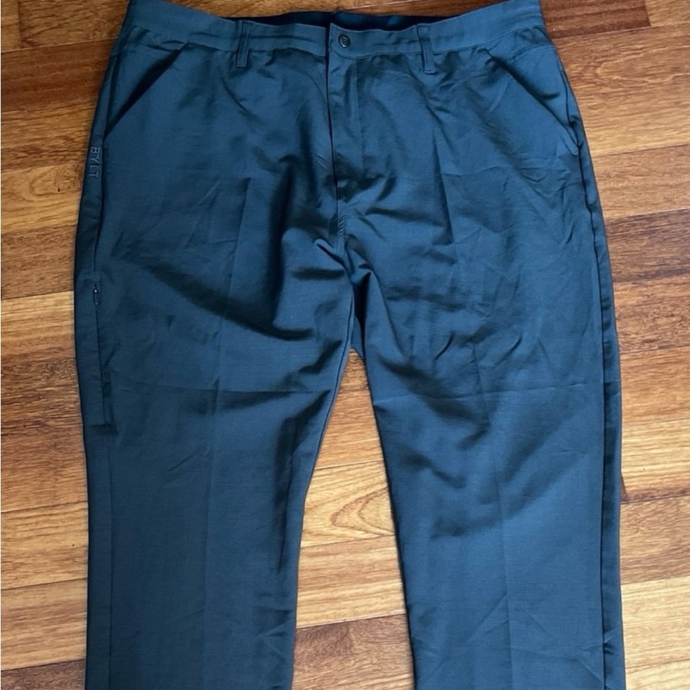 Men’s size 40 BYLT kinetic 2.0 pants